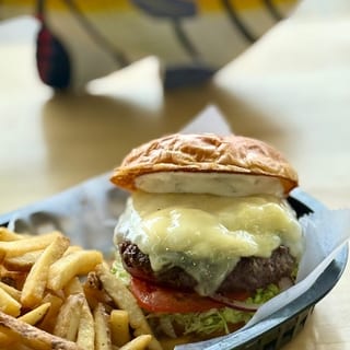 Cheeseburger & Fries